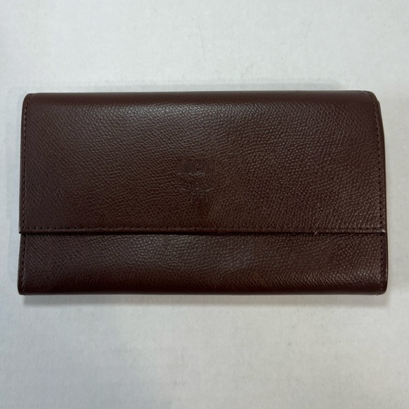 MCM long wallet ￼‎ - Picture 1 of 11